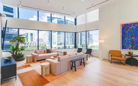 225 N Miami Avenue Miami FL 33128