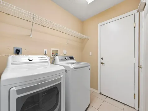 1104 NW 139th Avenue Pembroke Pines FL 33028