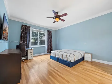 1104 NW 139th Avenue Pembroke Pines FL 33028