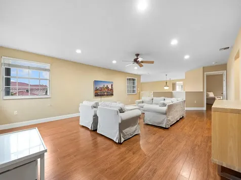 1104 NW 139th Avenue Pembroke Pines FL 33028