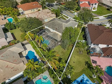 1104 NW 139th Avenue Pembroke Pines FL 33028