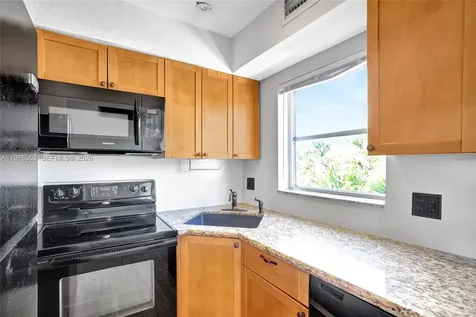 609 NE 13th Avenue Fort Lauderdale FL 33304