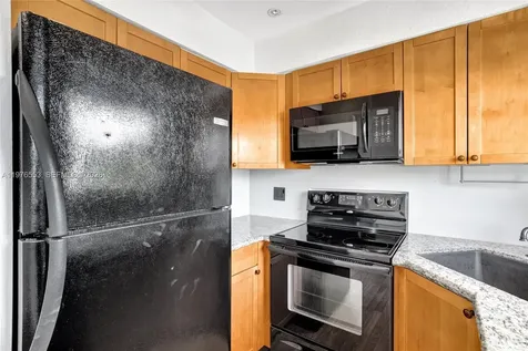 609 NE 13th Avenue Fort Lauderdale FL 33304