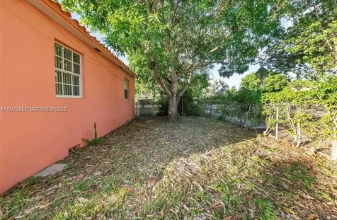 5300 SW 6th Street Miami FL 33134