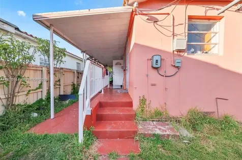 5300 SW 6th Street Miami FL 33134