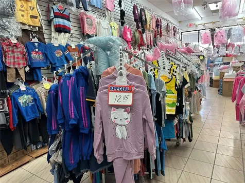 1708 W 68 Street Hialeah FL 33014