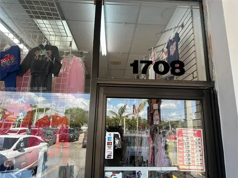 1708 W 68 Street Hialeah FL 33014