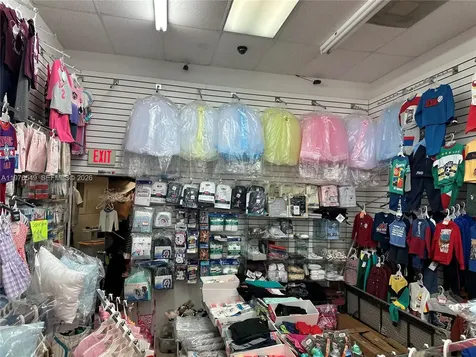 1708 W 68 Street Hialeah FL 33014