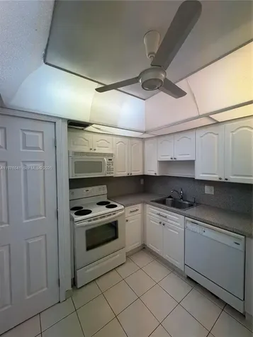 4166 Inverrary Drive Lauderhill FL 33319