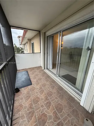 4166 Inverrary Drive Lauderhill FL 33319