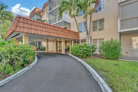 4166 Inverrary Drive Lauderhill FL 33319