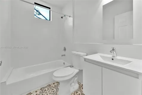 1119 SW 6th Street Miami FL 33130