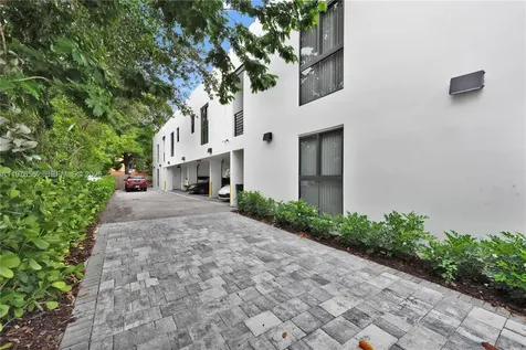 1119 SW 6th Street Miami FL 33130