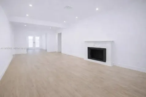 100 SW 30th Road Miami FL 33129