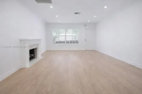 100 SW 30th Road Miami FL 33129