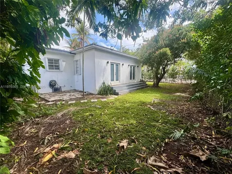 100 SW 30th Road Miami FL 33129