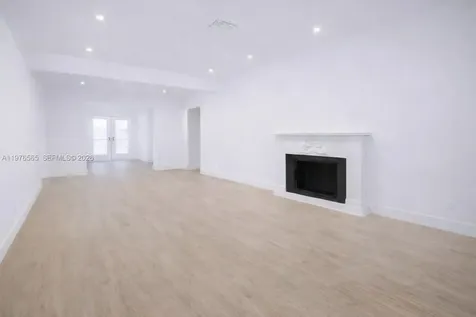 100 SW 30th Road Miami FL 33129