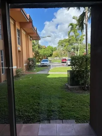 9493 SW 76th Street Miami FL 33173