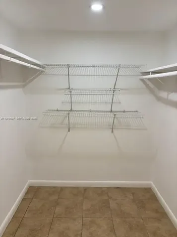 9493 SW 76th Street Miami FL 33173