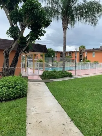 9493 SW 76th Street Miami FL 33173
