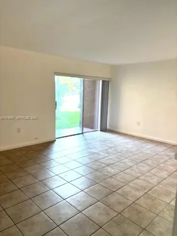 9493 SW 76th Street Miami FL 33173