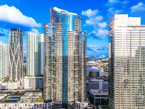 851 NE 1st Avenue Miami FL 33132