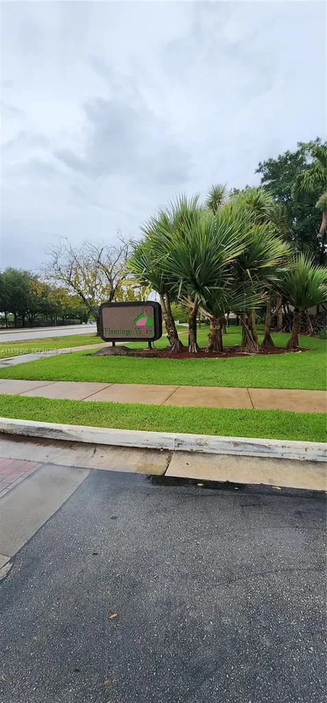 12305 NW 11 Pembroke Pines FL 33026