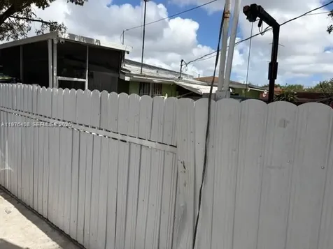 2994 NW 101st Street Miami FL 33147