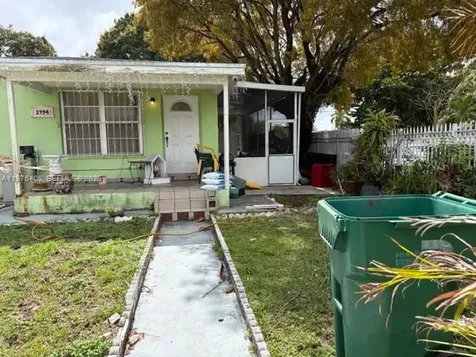 2994 NW 101st Street Miami FL 33147