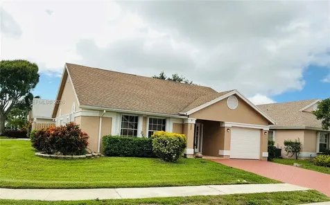 203 N Moccasin Trail N Jupiter FL 33458