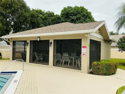 203 N Moccasin Trail N Jupiter FL 33458