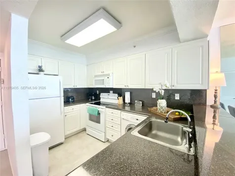 2501 S Ocean Drive Hollywood FL 33019