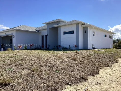 1120 NE 32nd Lane Cape Coral FL 33990