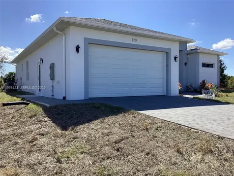 1120 NE 32nd Lane Cape Coral FL 33990
