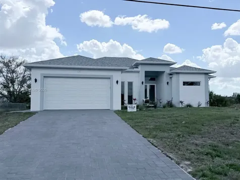1120 NE 32nd Lane Cape Coral FL 33990