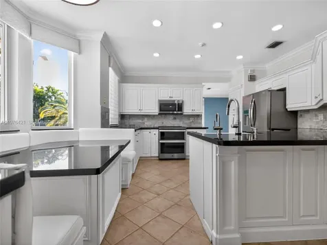 1008 Highland Meadows Drive Weston FL 33327