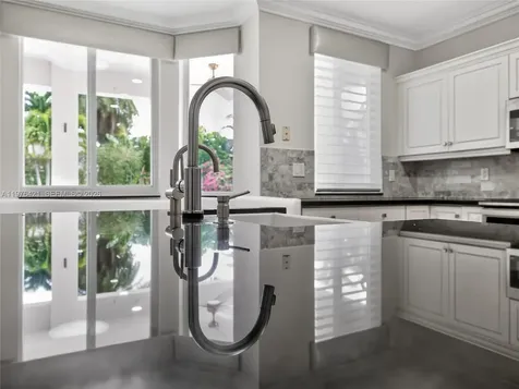 1008 Highland Meadows Drive Weston FL 33327