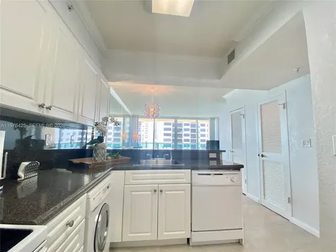 2501 S Ocean Drive Hollywood FL 33019