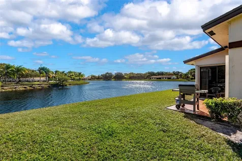 840 SW 120th Way Davie FL 33325