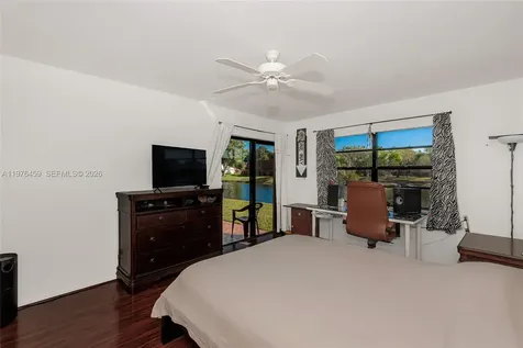 840 SW 120th Way Davie FL 33325