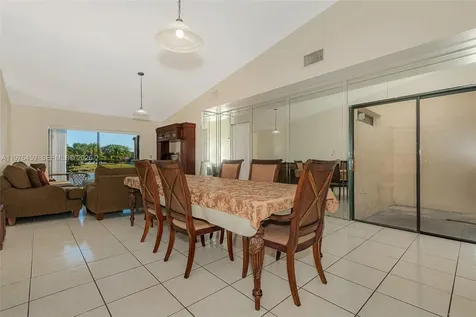 840 SW 120th Way Davie FL 33325