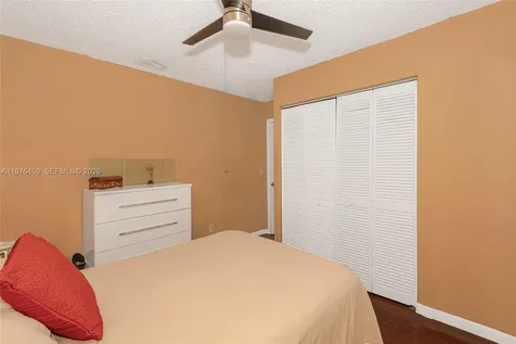 840 SW 120th Way Davie FL 33325