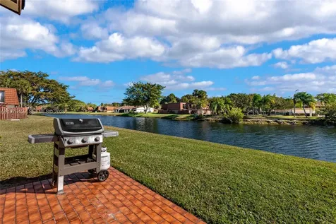 840 SW 120th Way Davie FL 33325
