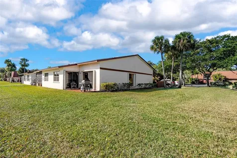 840 SW 120th Way Davie FL 33325