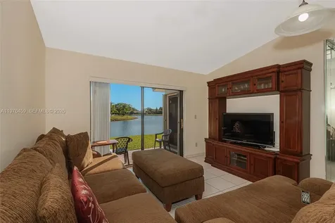 840 SW 120th Way Davie FL 33325