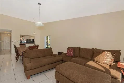 840 SW 120th Way Davie FL 33325