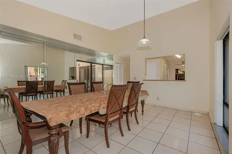 840 SW 120th Way Davie FL 33325