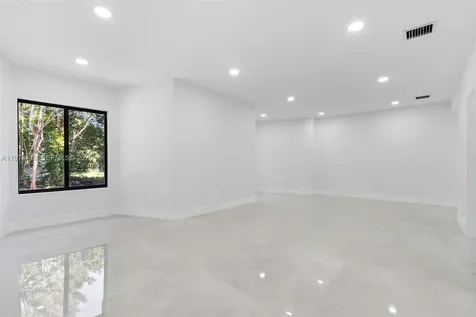 4800 SW 61st Avenue Davie FL 33314
