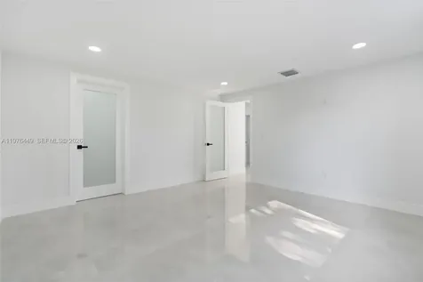 4800 SW 61st Avenue Davie FL 33314