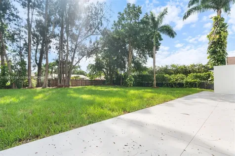 4800 SW 61st Avenue Davie FL 33314